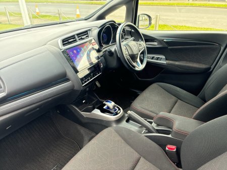 2014 Honda Fit - view 2