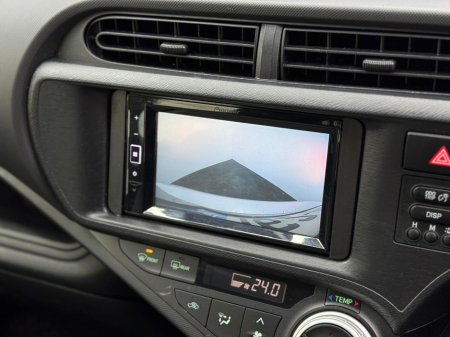 2016 Toyota Aqua - thumbnail 10