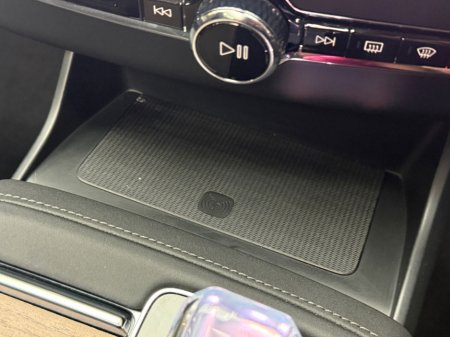 2025 Volvo XC90 PLUS T8 PHEV AWD AUTO *7 SEATER* €79,990 thumbnail