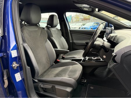 2023 Volkswagen ID.4 - thumbnail 13