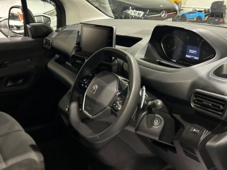 2021 Peugeot Partner AUTOMTIC BLUEHDI ASPHALT PREMIUM L1 €16,950 thumbnail