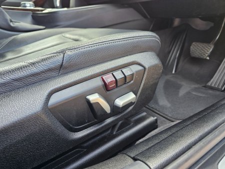 2016 BMW 3 Series - thumbnail 18