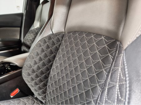 2022 Toyota C-HR 1.8 HYBRID SOL 4DR AUTO €21,995 thumbnail