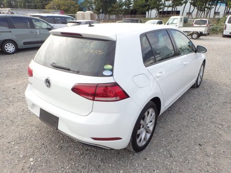 2019 Volkswagen Golf 192 1.2 TSI Comfortline Tech Edition €18,850 thumbnail