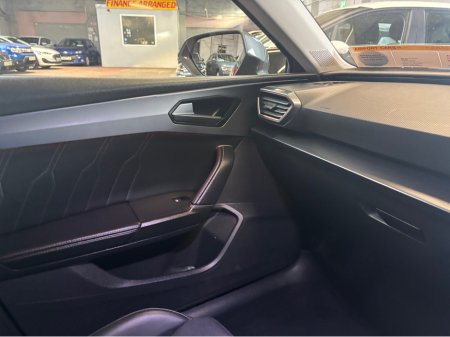 2023 Cupra Leon 1.5 ETSI 150HP DSG 5DR AUTO €23,999 thumbnail