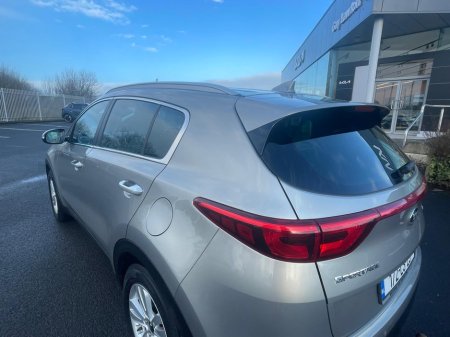 2017 Kia Sportage 1.7 PLATINUM 5DR €15,000 thumbnail