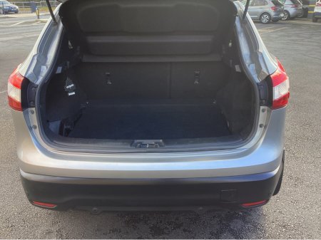 2016 Nissan Qashqai - thumbnail 20