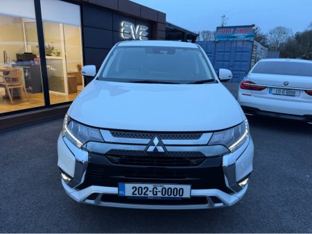2020 Mitsubishi Outlander - thumbnail 4