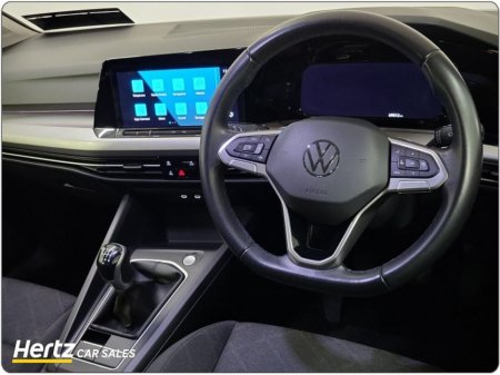 2024 Volkswagen Golf LIFE 110HP Petrol Manual €25,995 thumbnail