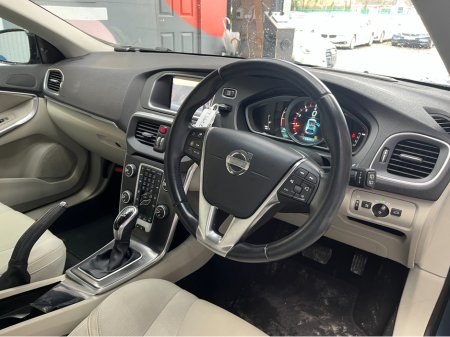 2015 Volvo V40 - thumbnail 10