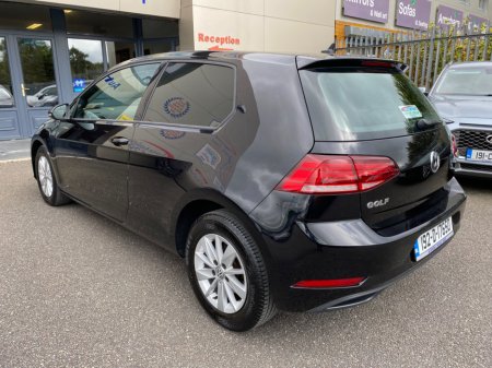 2019 Volkswagen Golf  €9,715