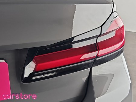 2021 BMW 5 Series - photo 16