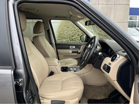 2015 Land Rover Discovery - thumbnail 11