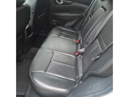 2015 Nissan Qashqai 1.5 DSL XE €10,950 thumbnail