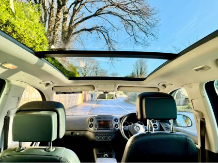 2016 Volkswagen Tiguan SPORT 2.0 TDI!!PANROOF!!LEATHER!! €16,900 thumbnail