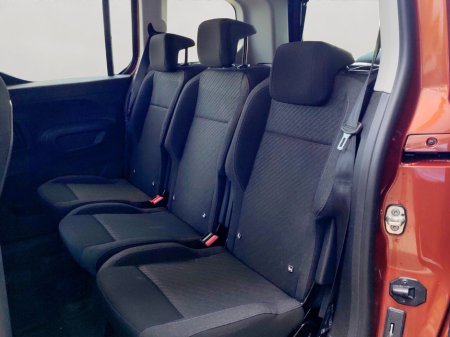 2021 Peugeot Rifter - photo 6