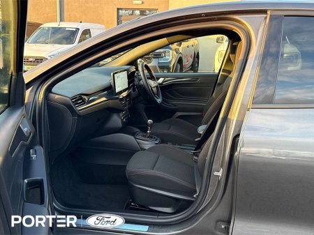 2024 Ford Focus ST-Line 1.0L EcoBoost 125PS mHEV €27,950 thumbnail