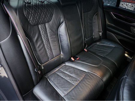 2021 BMW 7 Series M745e plug-in hybrid €49,950 thumbnail