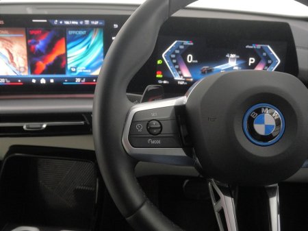 2025 BMW iX2 - thumbnail 17