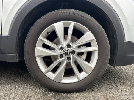 2025 Volkswagen T-Cross - thumbnail 5