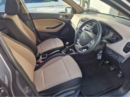 2015 Hyundai i20 - thumbnail 15