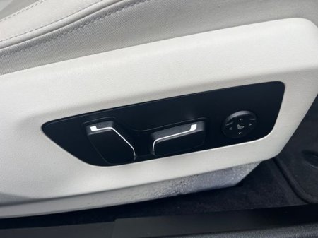 2024 BMW 5 Series - thumbnail 16