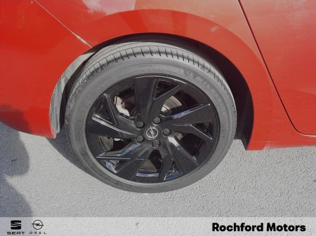 2022 Opel Astra 5 DR HATCH-SRI-1.2 130PS AUTOMATIC €22,995 thumbnail