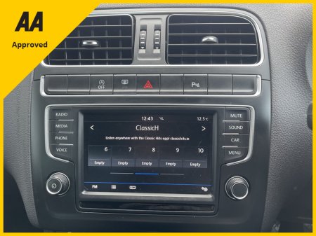 2017 Volkswagen Polo - thumbnail 2