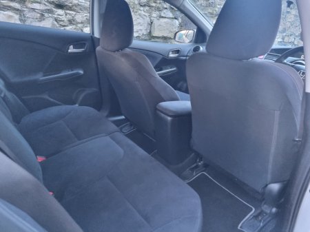 2013 Honda Civic 1.4 i-VTEC SE €3,999 thumbnail