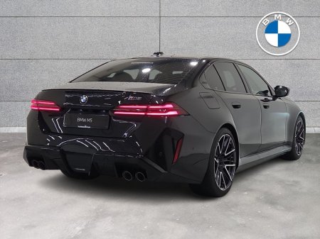 2026 BMW M5  thumbnail