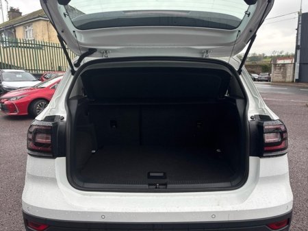 2021 Volkswagen T-Cross END OF YEAR CLEARANCE SALE! LIFE 1.0 TSI MANUAL 5SPEED 95BHP 5DR €16,000 thumbnail