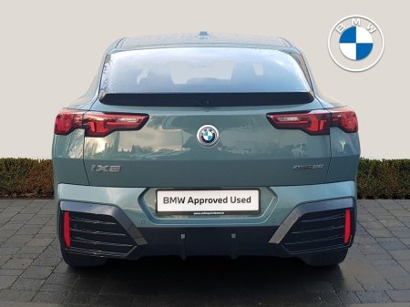 2025 BMW iX2 - thumbnail 13