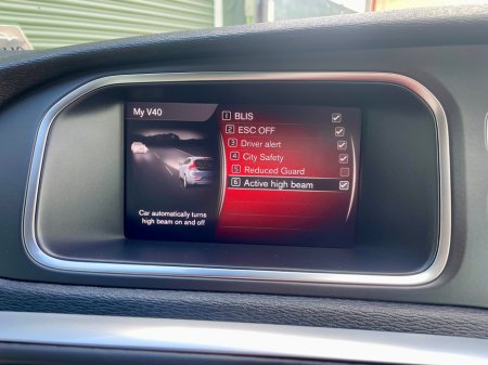 2018 Volvo V40 - thumbnail 43