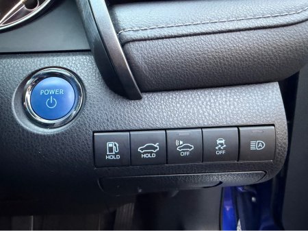 2020 Toyota Camry Top Spec - World Sport Edition - Self Charging €25,940 thumbnail