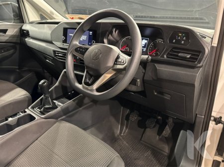 2023 Volkswagen Caddy MANUAL 2.0L TDI - PRICE €17450 EXCLUDING VAT €17,450 thumbnail