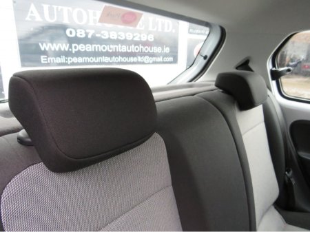 2014 Skoda Citigo AMBITION 1.0 MPI  5DR LOW MILEAGE FSH SILVER €5,999 thumbnail