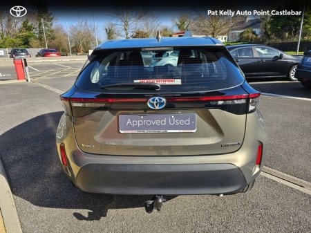 2024 Toyota Yaris Cross - thumbnail 4