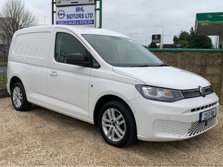 2022 Volkswagen Caddy CARGO BUS TDI 102HP MANUAL 6SPEED FWD 5DR €16,950 thumbnail