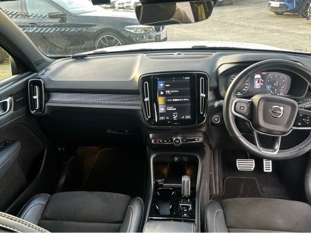 2020 Volvo XC40 - thumbnail 16