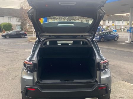 2025 Jeep Avenger 1.2 100HP Altitude €28,895 thumbnail