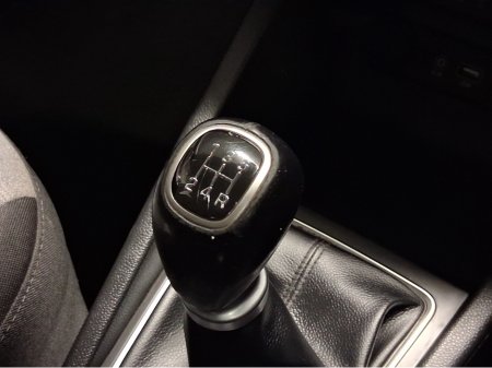 2016 Hyundai i20 DELUXE - LOW KLMS €10,995 thumbnail