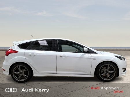 2018 Ford Focus - thumbnail 8