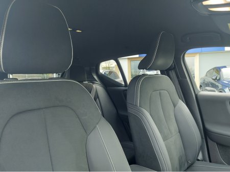 2024 Volvo XC40 - thumbnail 19