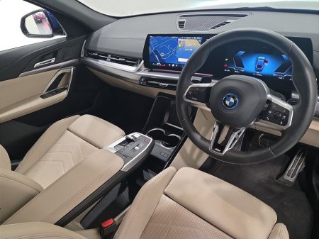 2025 BMW iX2 - thumbnail 6