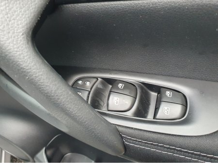 2018 Nissan Qashqai 1.5 DCI // LOW MILEAGE // FACELIFT €12,495 thumbnail