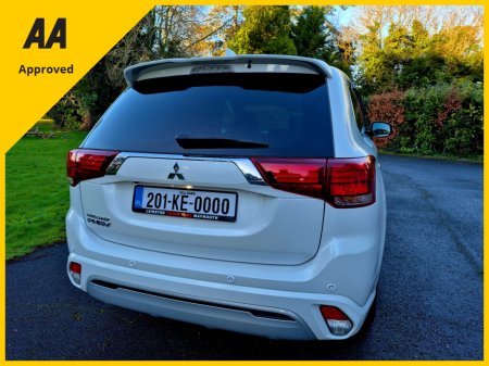 2020 Mitsubishi Outlander PHEV+4WD+AUTO €26,995 thumbnail