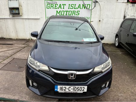 2016 Honda Fit DAA-GP5 €12,750 thumbnail