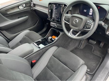 2022 Volvo XC40 ULTIMATE - 69KW BIGGER BATTERY - APPLE PLAY - 120TAX - NEW NCT €28,750 thumbnail