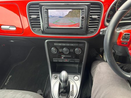 2018 Volkswagen Beetle - thumbnail 14