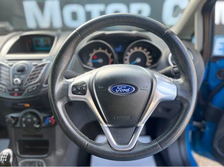 2014 Ford Fiesta - thumbnail 12